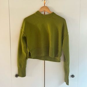 Arket crew neck sweater. Green. Size small